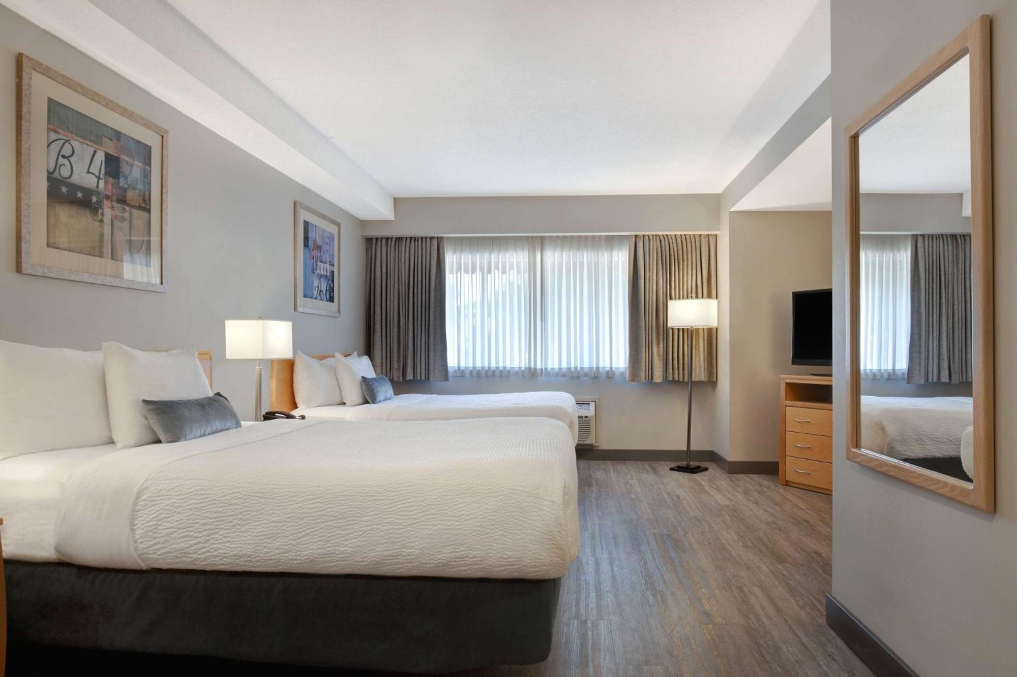 Days Inn By Wyndham Victoria Airport Sidney Ngoại thất bức ảnh